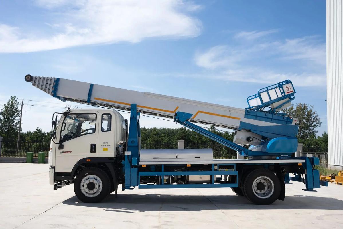 营山云梯上料车租赁费用