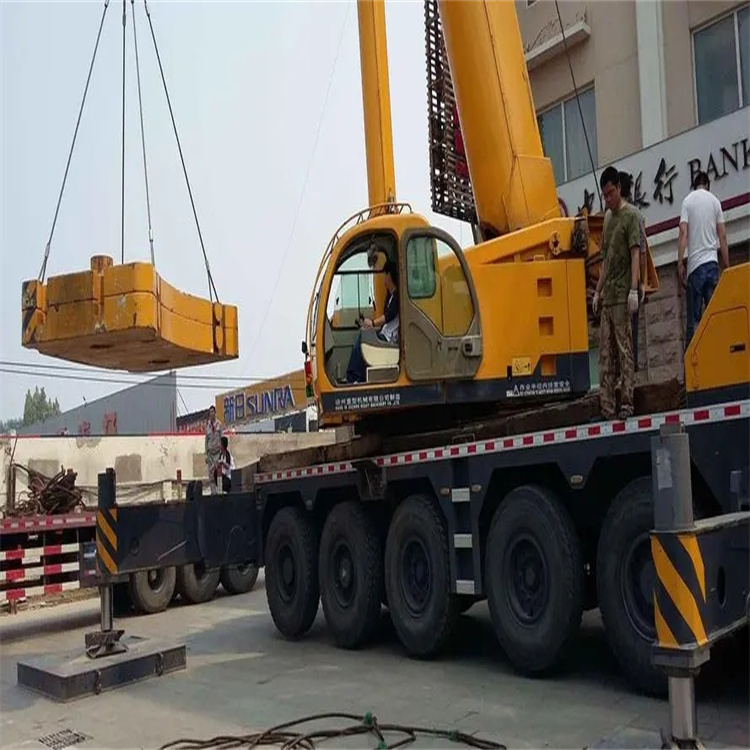 营山吊车怎么吊玻璃